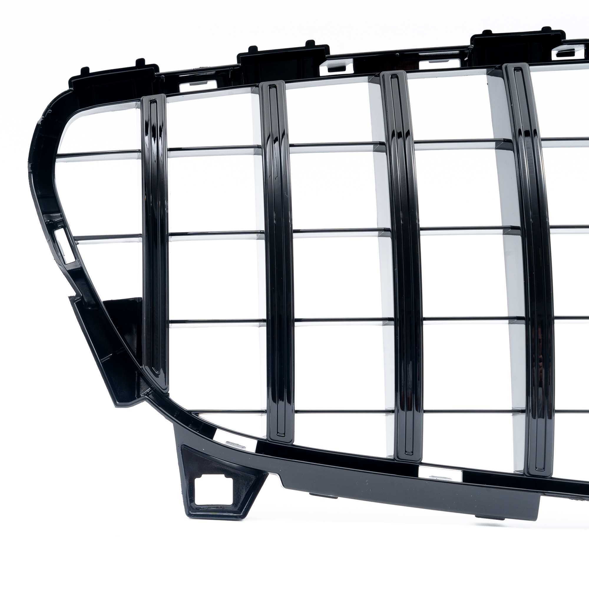 Radiator grille, gloss black – Mercedes-Benz A-Class W176 2015–2018