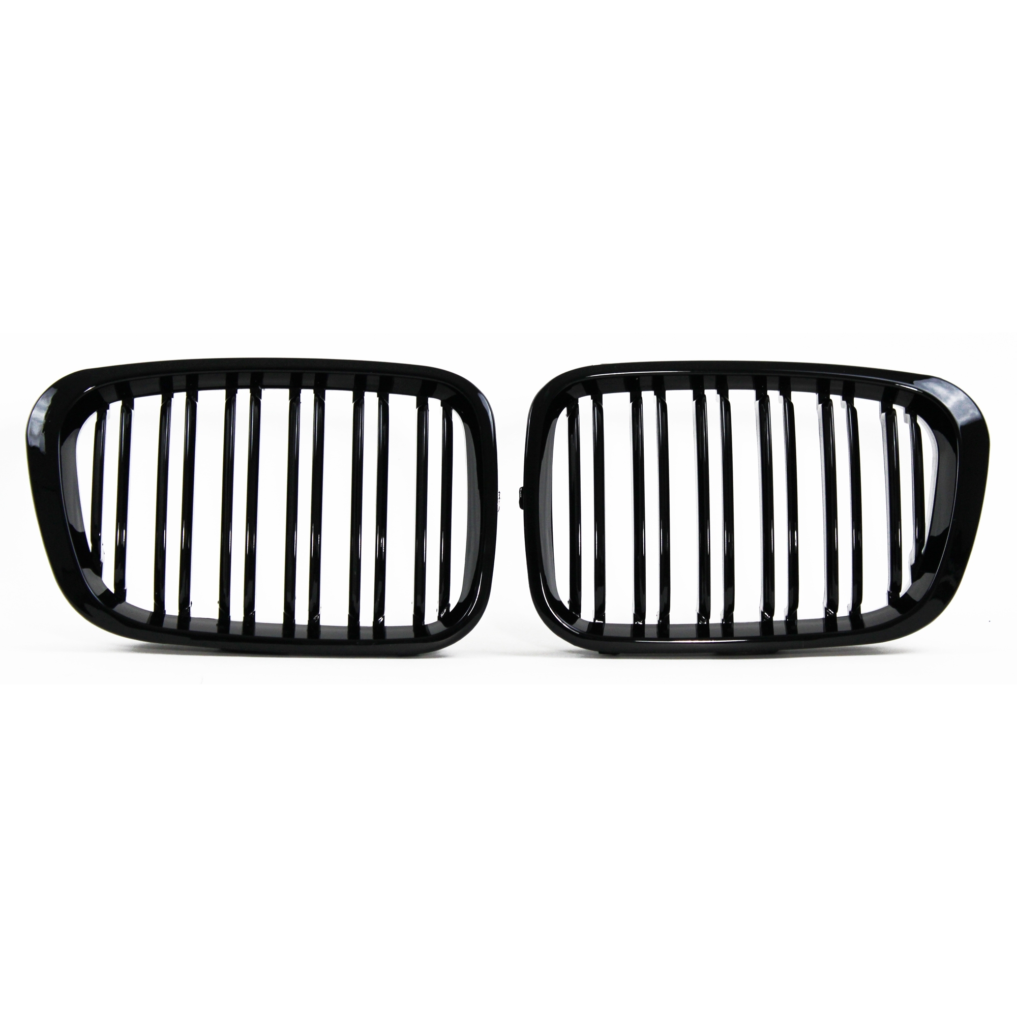 Topeltliistudega iluvõre, läikivmust – BMW 3. seeria E46 1998–2001 4 ust