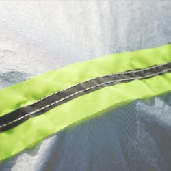 Autoabdeckung / Auto-Vollgarage, silber, Größe 530 x 200 x 175 cm, inkl. Reflexionsstreifen, Reißverschluss Fahrerseite (Links), Reifen Befestigungsgurte, Spiegel Aussparung, Aufbewahrungstasche