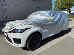 Outdoor Indoor Waterproof Universal Car Cover Size: 530 x 200 x 175 cm (LxWxH