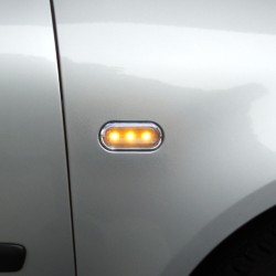 Seitenblinkleuchten klar/schwarz LED passend für Golf 3/4, Vento 96-, Lupo, Passat B5, Polo 2000-, Leon + Toledo 1M